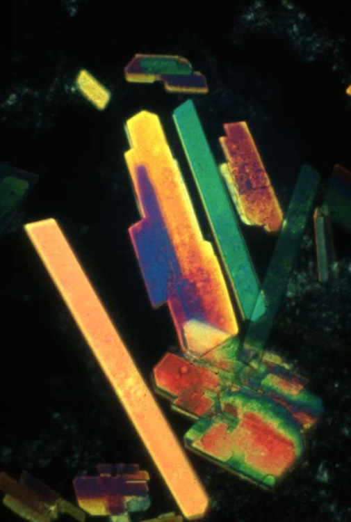 Crystals.jpg (103323 bytes)